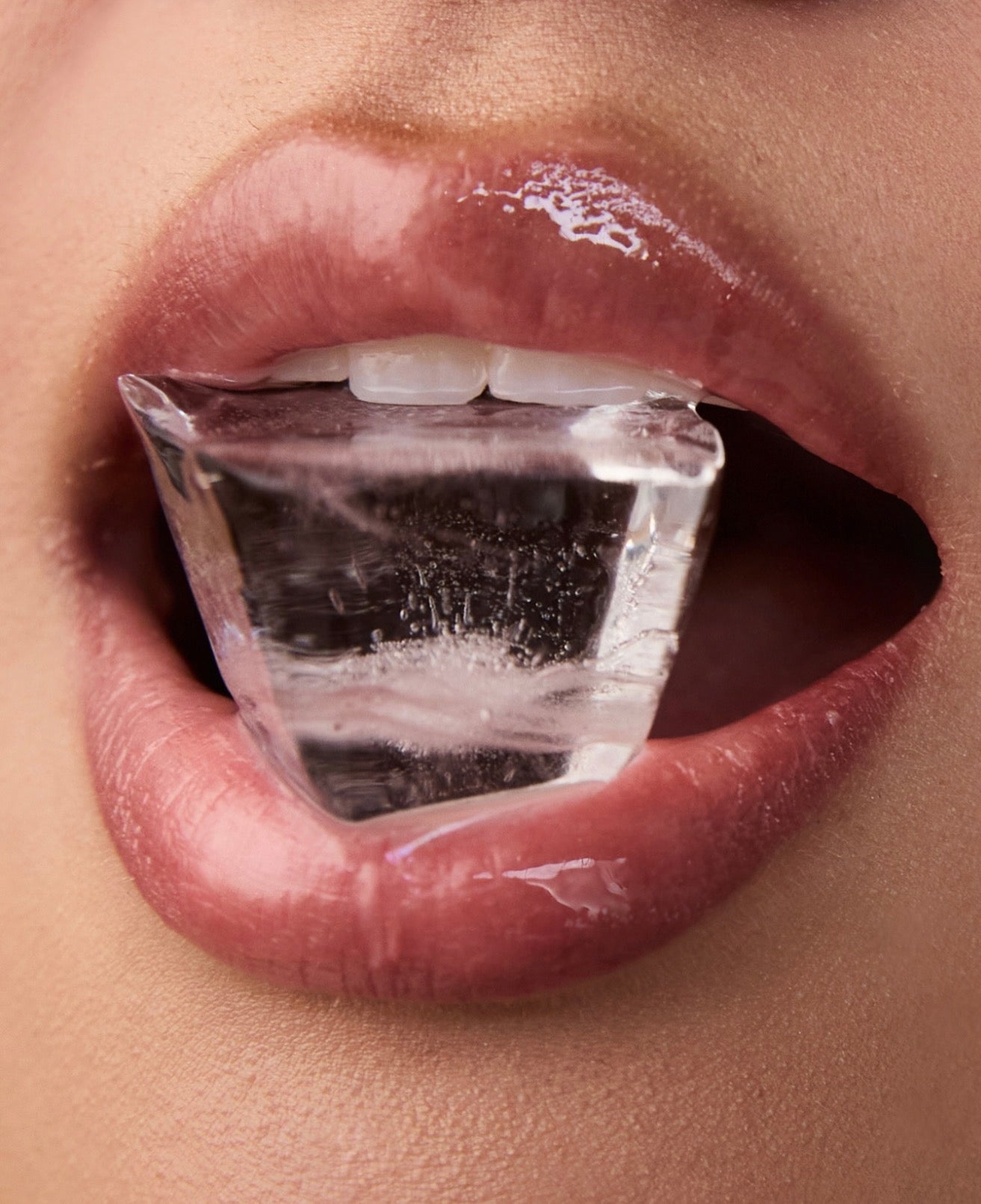 The Clean Lip Trend: Why Women Are Choosing Serums Over Filler