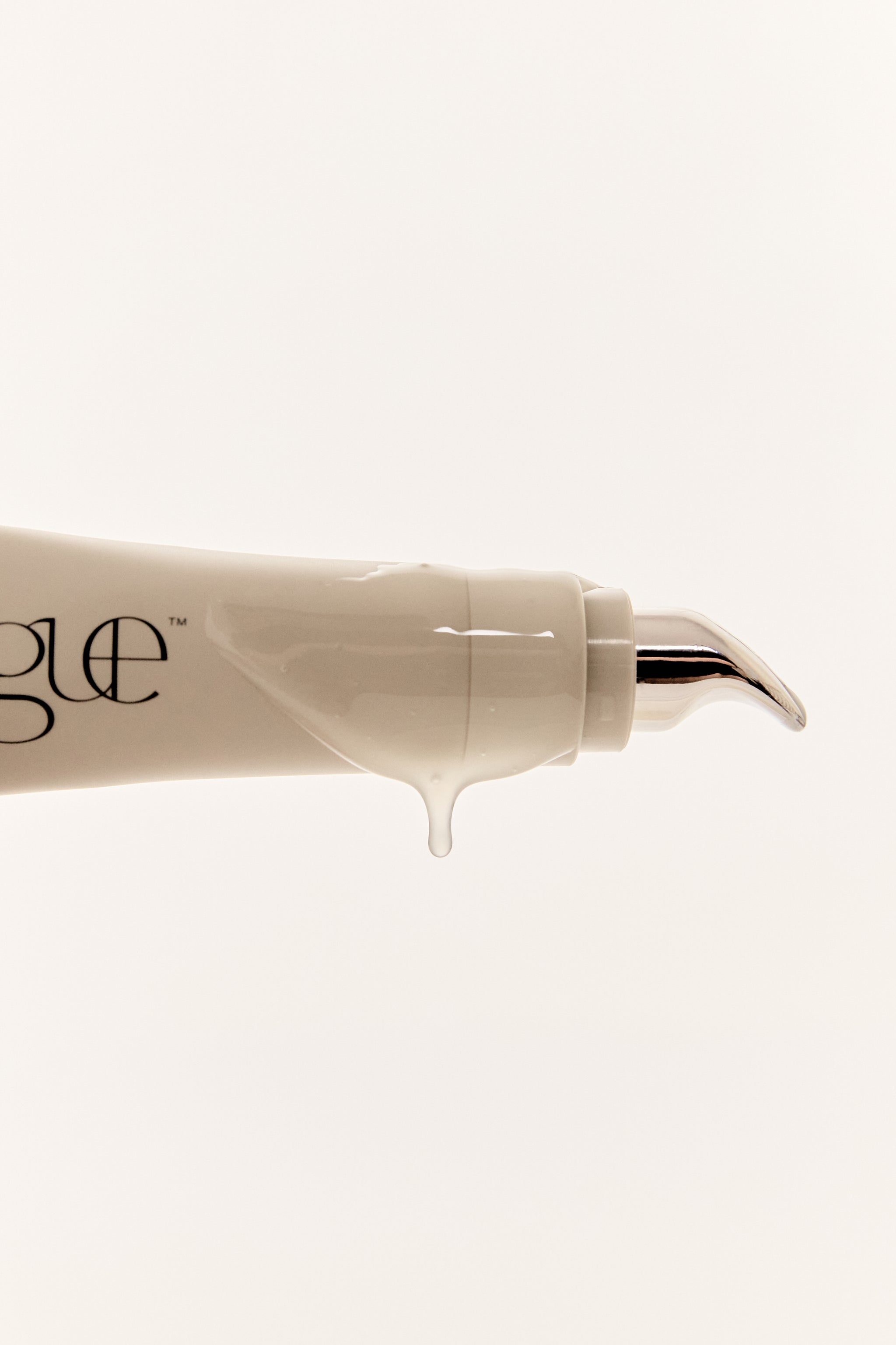 Video showing swatches of the viral League Beauty Plumping Lip Serum in shade Clear